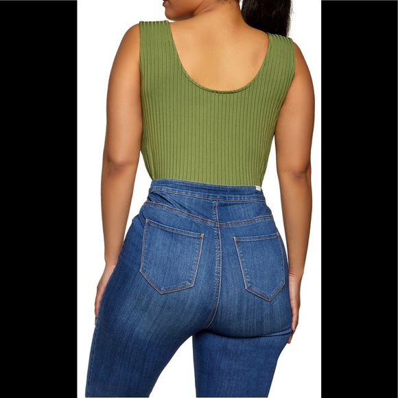 🔥PLUS SIZED RIBBED BUTTON DETAIL BODYSUIT💐 NWT🏷 - Picture 6 of 12